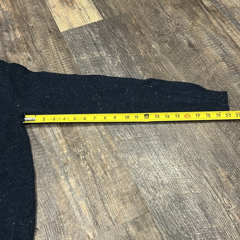 🦅American Eagle Sweater Medium - Picture 8 of 8